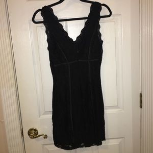 2b bebe lace dress